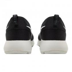 Nike chaussures Roshe G NN black vue talons
